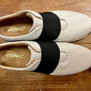 ❤️HOLIDAY SALE ❤️ Vionic Codie Leather Sneaker, Excellent Condition, Sz 8